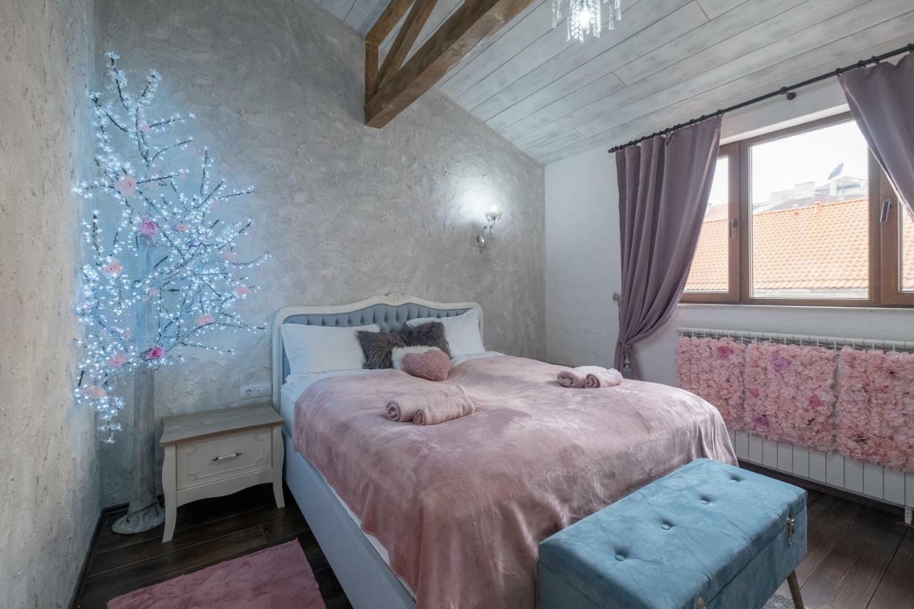 Sofia Dream Apartment - Designer One Bedroom Apartment on Hristo Belchev * Sofia